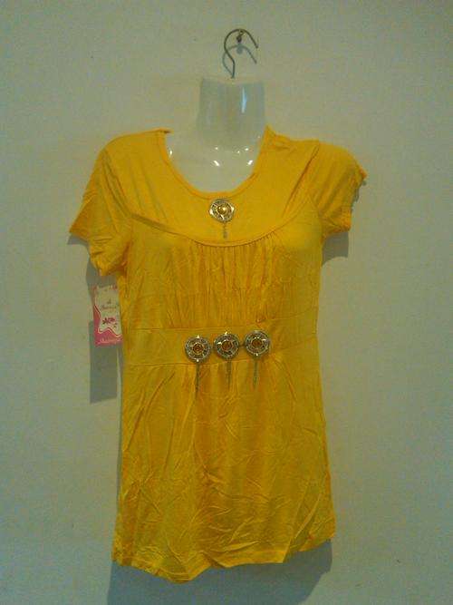STUNNING YELLOW TOP WITH FREE BRACELET "AVAILABLE IN SMALL, MEDIUM, LARGE & X LARGE" WORTH R150!!!