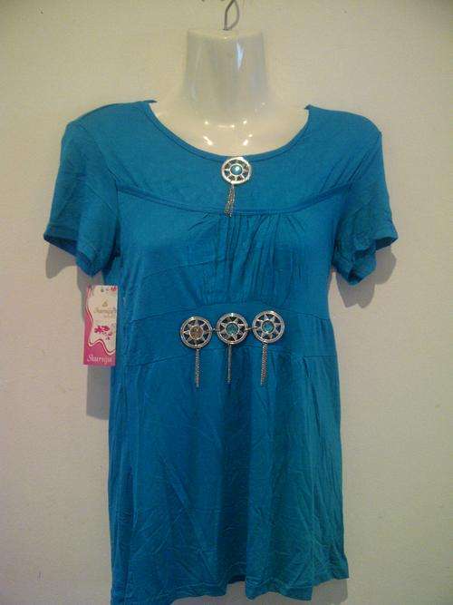 STUNNING BLUE TOP + FREE BRACELET "AVAILABLE IN SMALL, MEDIUM, LARGE & X LARGE SIZES"