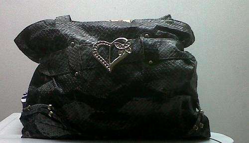 BISCAST LEATHER HANDBAGS - AMAZING SKINNY - IN BLACK AND GRAY