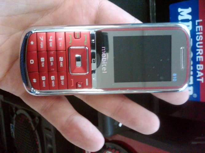 "FREE SHIPPING & NO CUSTOM FEES!!!"BRAND NEW N810 PHONE 3 DUAL SIM CARDS, WARANTEE, CAMERA AND MORE!