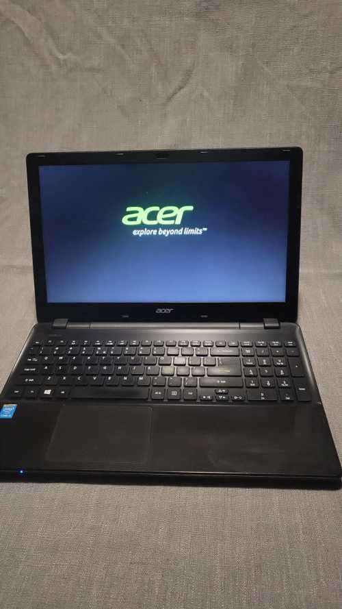 LAPTOP:  Acer TravelMate P256 Series Z5WBH 15,6` (Refurbished)