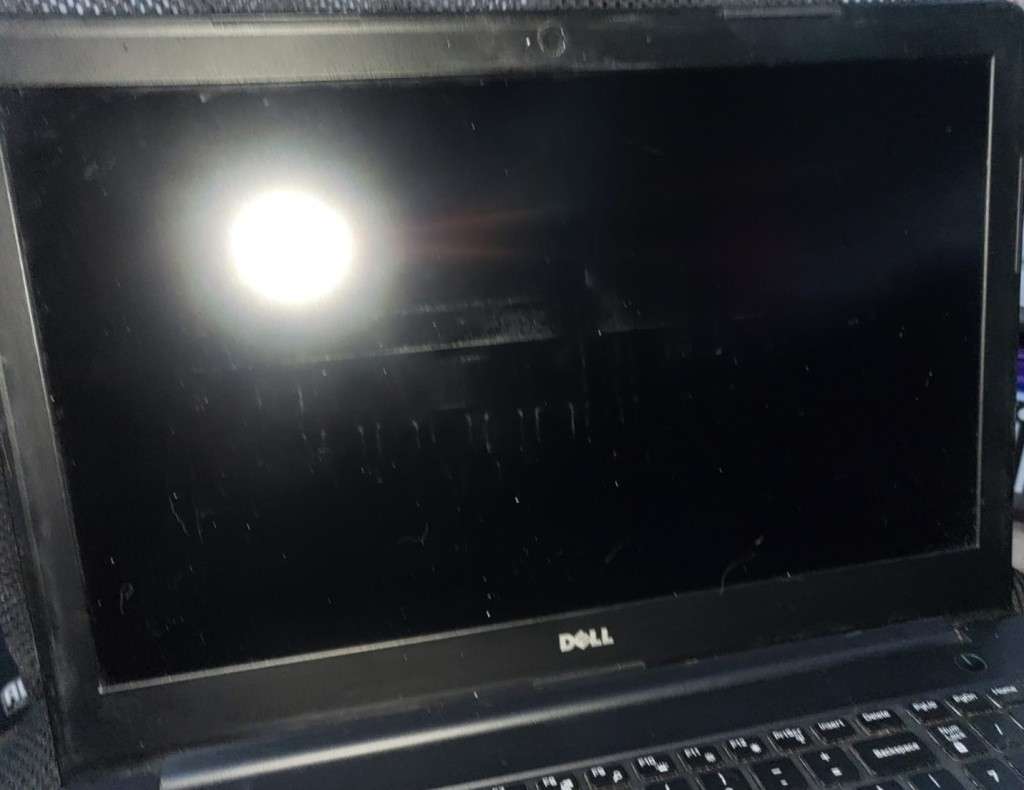 Dell Latitude 3550 | Parts or Repair