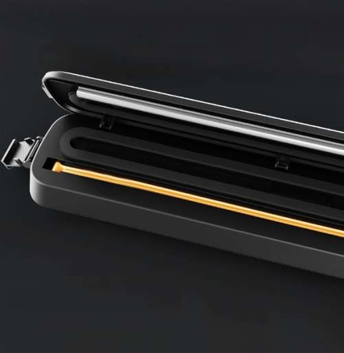 Automatic and portable Vacuum Sealer
