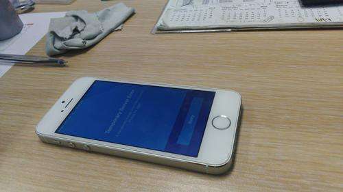 Apple Iphone 5s White 6 months old