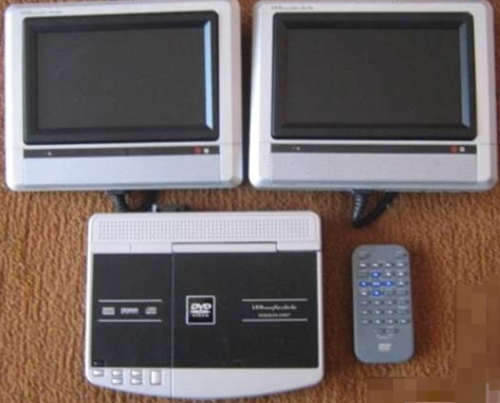 Warfdale DVD Car Player with 2 Screens