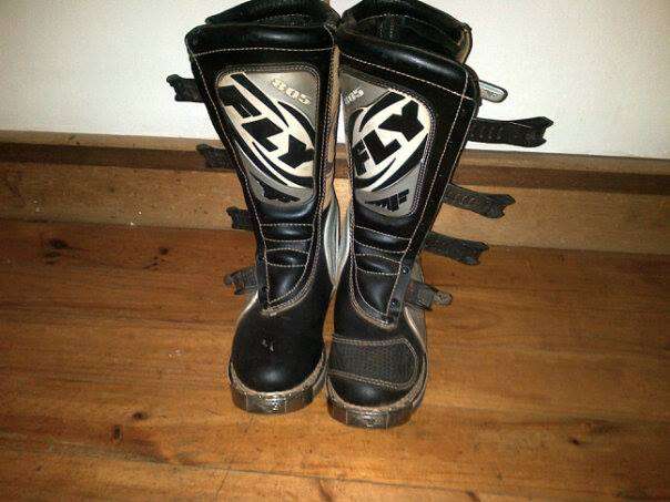 Offroad Boots FLY 805 Size 9 MOTORCYCLE MX BOOTS was sold for 350.00 on 2 Feb at 08 47 by Jester001 in Villiersdorp ID 172670269