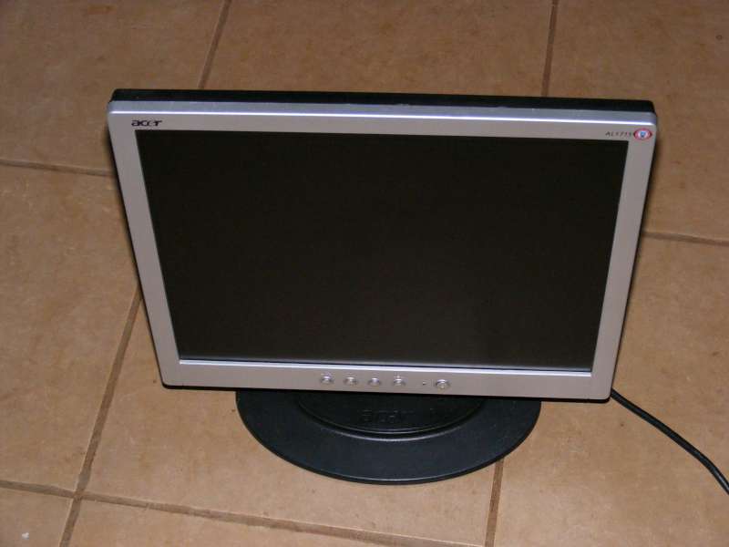 Acer AL1715 Black & Silver