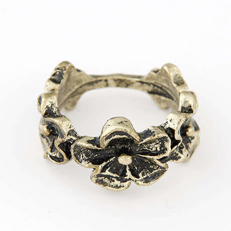 Stunning bronze daisy ring