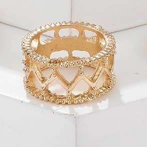 Intricate cut out AAA sim damond ring