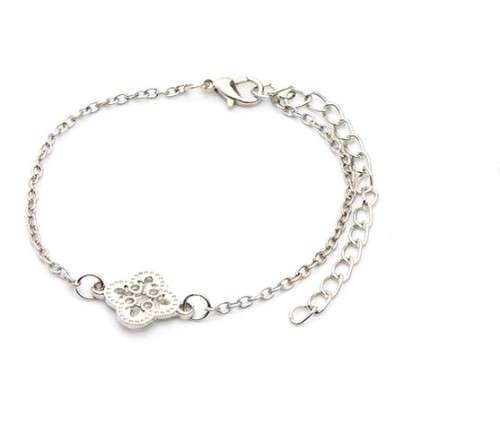 Stunning silver plated Celtic bracelet