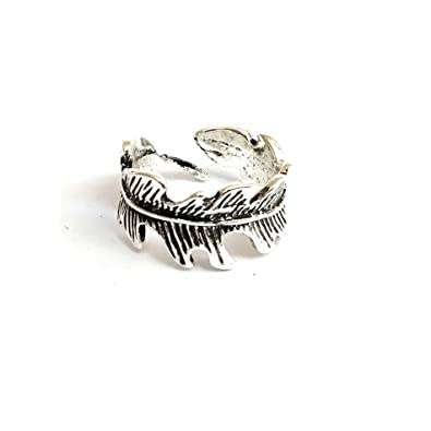 Stunning Antique silver plated feather ring