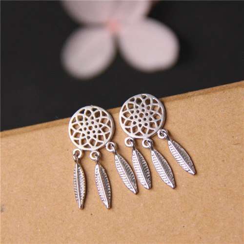 Stunning silver plated Dream catcher earrings