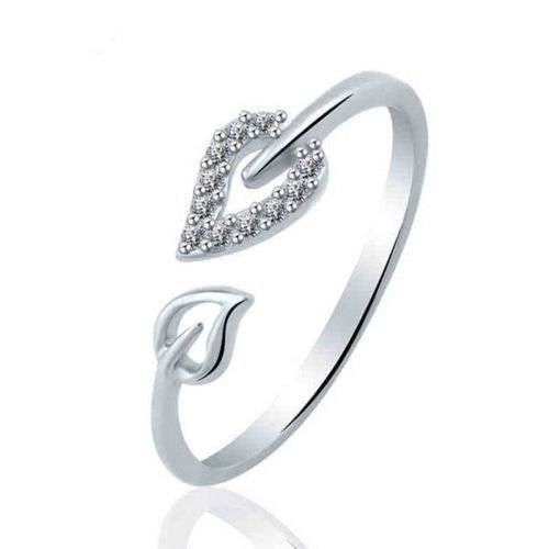 Stunning Silver plated leaf ring with AAA CZ