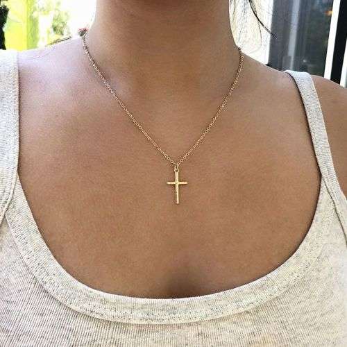 Stunning 9ct gold plated cross and chain
