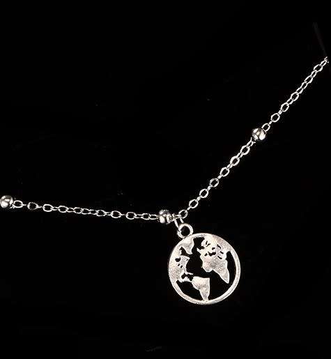Gorgeous world map pendant and chain
