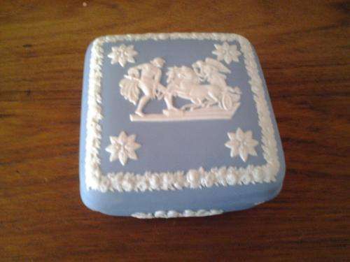Lovely Wedgewood holder