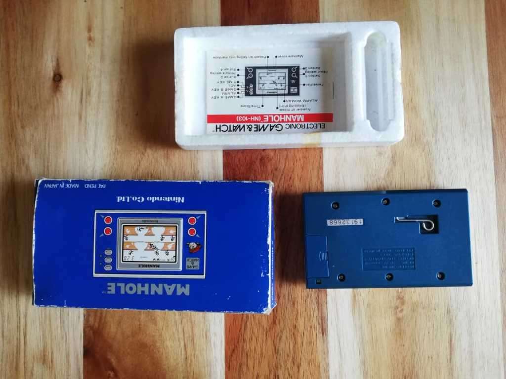 1983 Nintendo Watch and Game Manhole