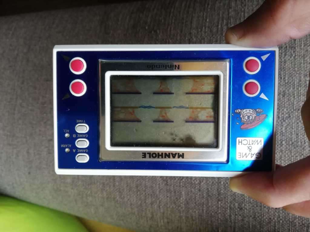 1983 Nintendo Watch and Game Manhole