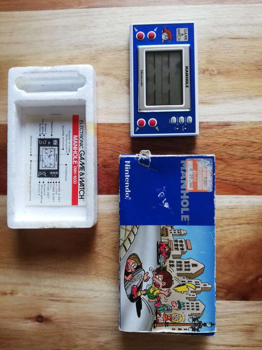 1983 Nintendo Watch and Game Manhole