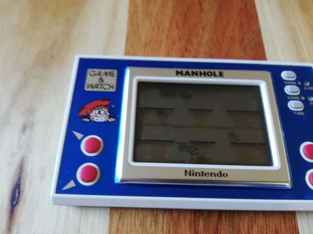 1983 Nintendo Watch and Game Manhole