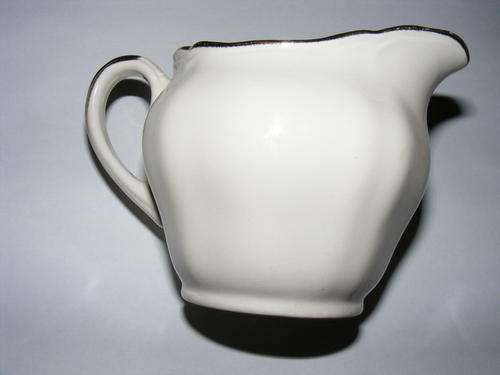 White milk jug with Golden border - Alfred Meakin  England