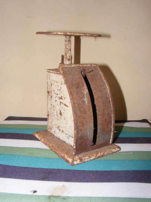 old RUSTED metal kitchen scale