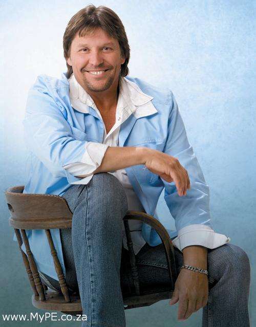 FREDI NEST - LEAVE A LITTLE LIGHT ON - RARER CD OF FREDI NEST