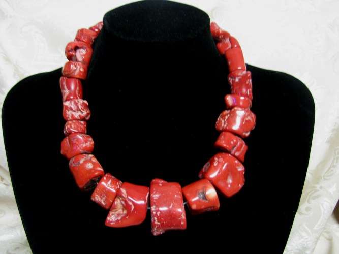 X-XTRA LARGE CORAL CHUNKS ON A STRING