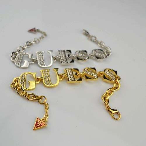 "GUESS" - SPECIAL - Beautiful "GUESS" Link Bracelet with large "GUESS" logo and Trademark Triangle