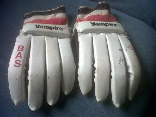 well used original VAMPIRE pair of gloves.give away price