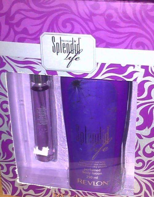 BARGAIN!! REVLON SPLENDID LIFE GIFT SET LOWER THAN RETAIL
