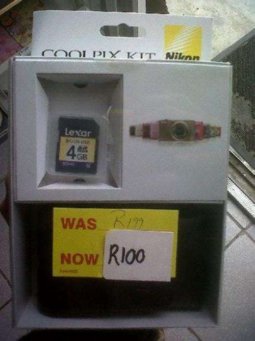 bargain NIKON coolpix kit with ORIGINAL NIKON CASE + 4GB SD