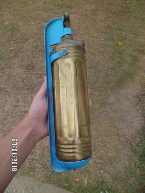 pyrene fire extinguisher 1917 With original bracket