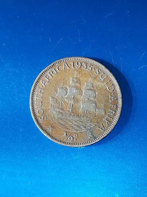 1935 1/2D UNION COIN