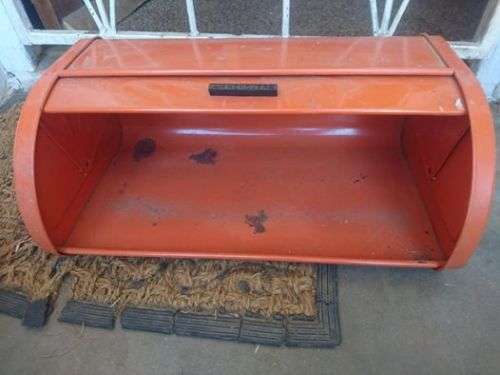 Vintage bread tin.Judge condition per pictures