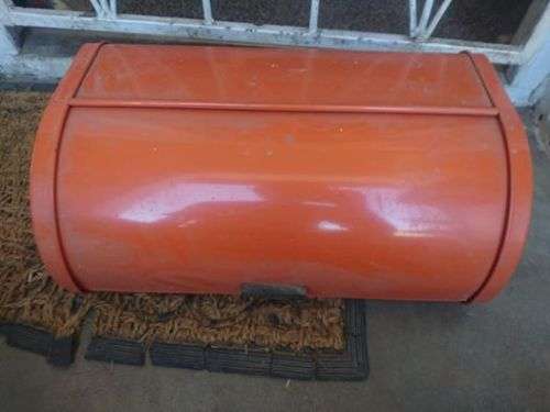 Vintage bread tin.Judge condition per pictures