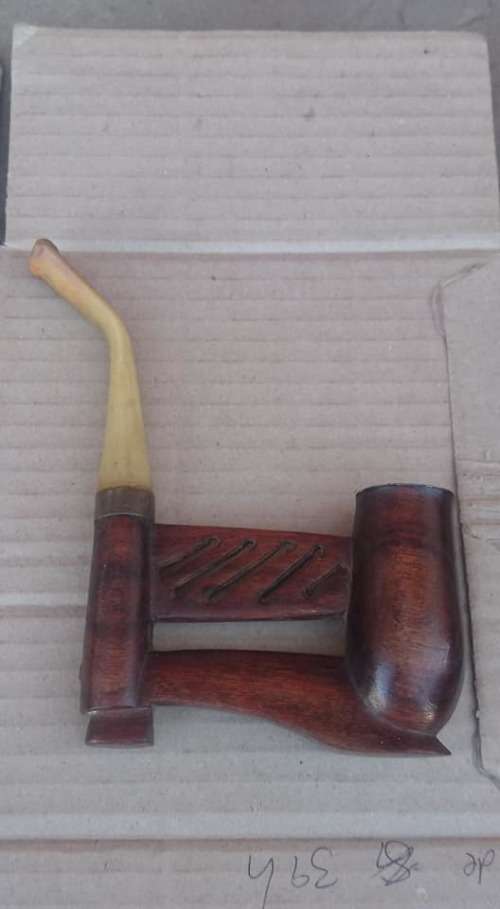 RARE FIND FOR THE PIPE COLLECTORS, BOER WAR PIPE MADE AS P.O.W.SADLY NOT SIGNED.