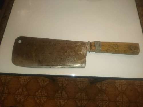 RARE ! ANTIQUE WOODEN AND STEEL BUTCHERS BLADE