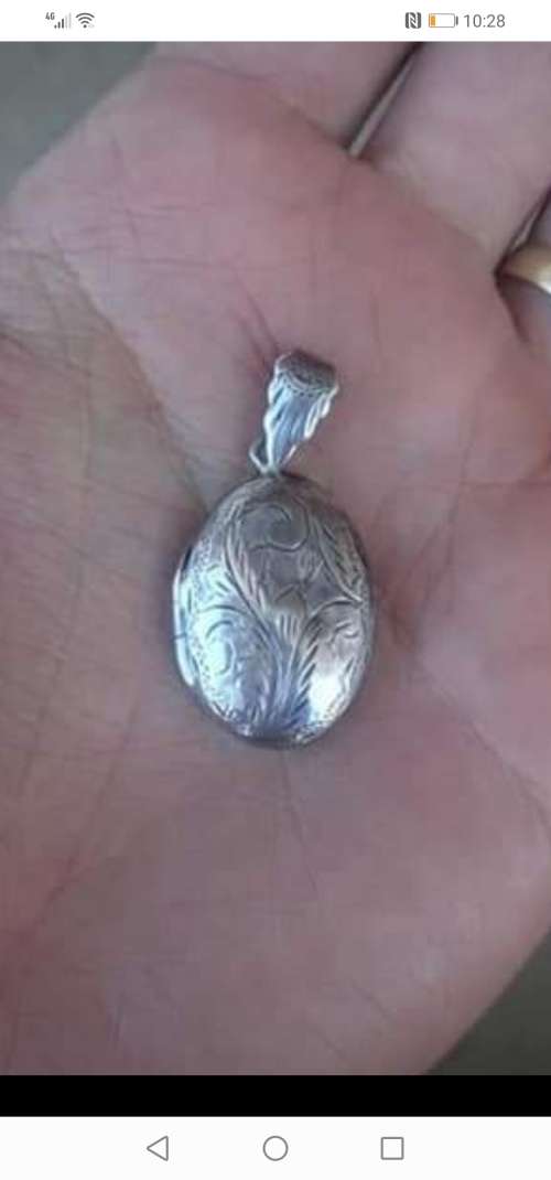 Silver photo locket