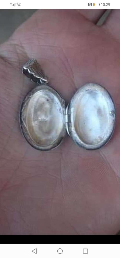 Silver photo locket