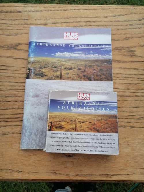 Huisgenoot Afrikaanse Volksliedjies book + cds