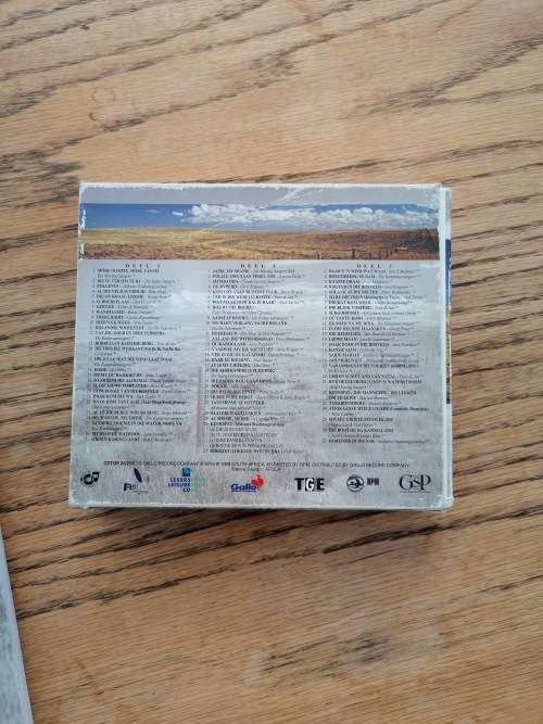 Huisgenoot Afrikaanse Volksliedjies book + cds