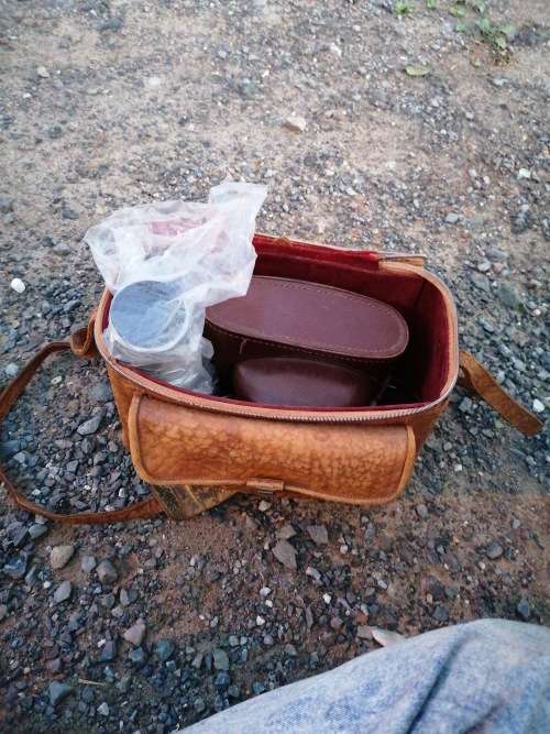 Edixa reflex camera with accessories. Zip problem