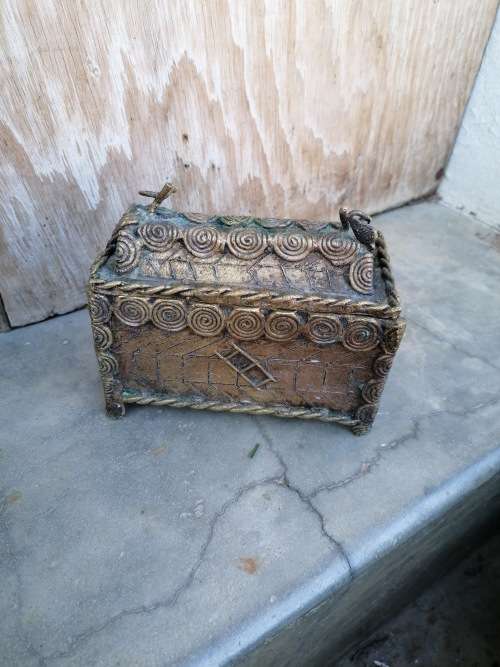 Antique tribal trinket holder