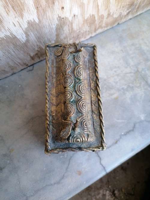 Antique tribal trinket holder