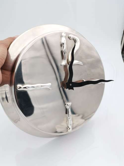 Wow working Carol boyes kitchen clock. Retail new for R2700