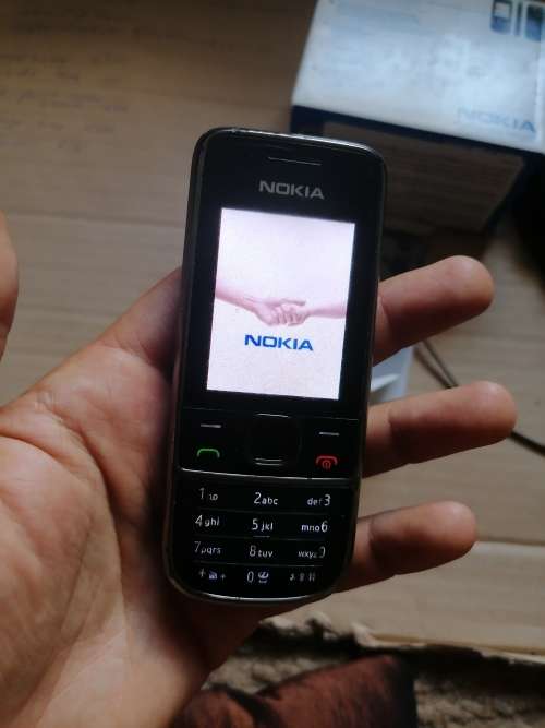 Working Nokia 2700 with charger and booklet