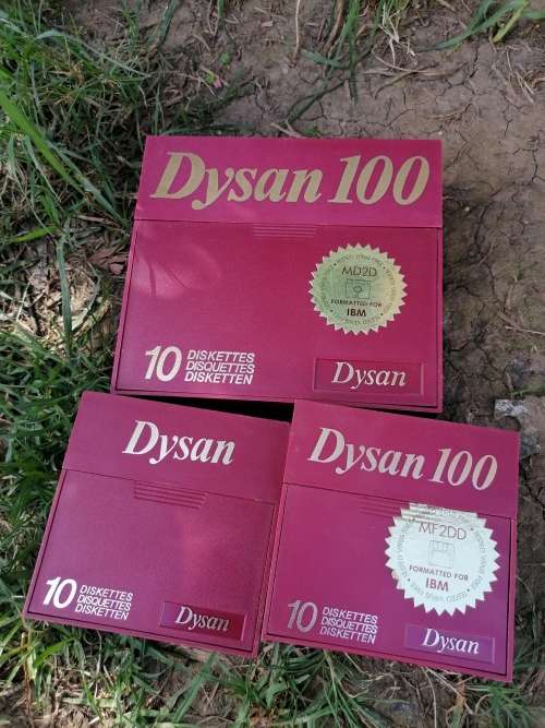 Vintage diskettes holders