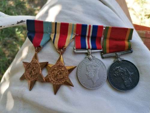 World War 2 medals belonged to J. H FARRELL