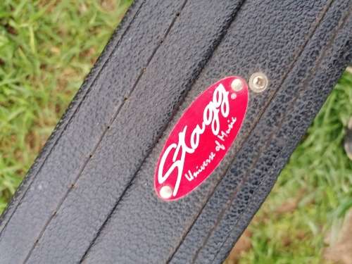 Fender Squier Stratocaster, in Stagg hard case, extra cord and strings